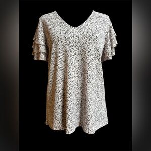 Adrianna Papell Women’s Large  Tiered Short Sleeve V Neck Blouse Shirt Poly/Elas